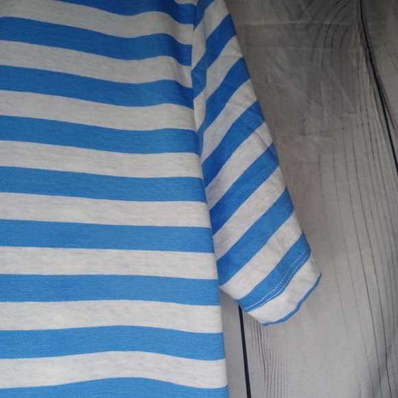 H&M Blue and White Striped Men's Shirt - Picture 4 of 13